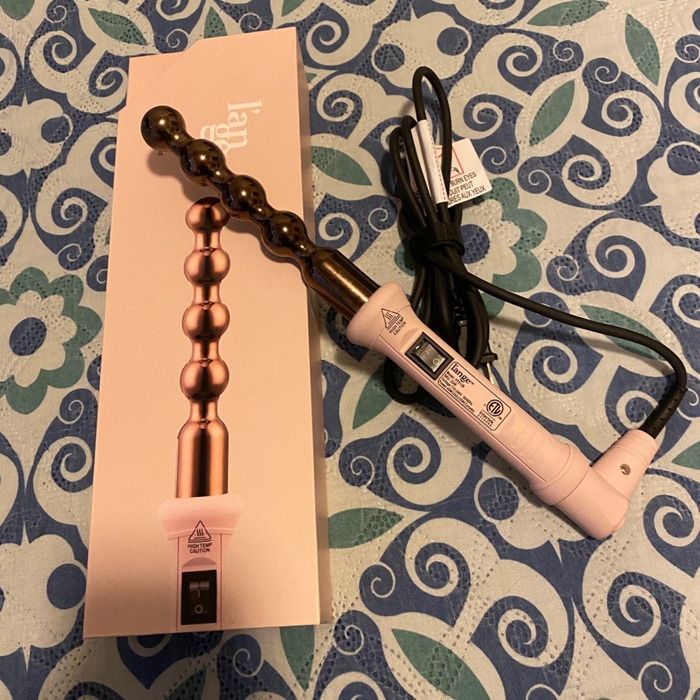 Bubble curling wand